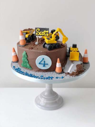 Digger buttercream cake