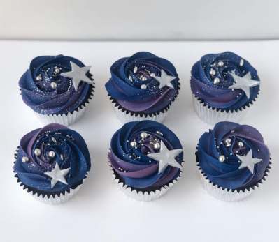 starry blue cupcakes