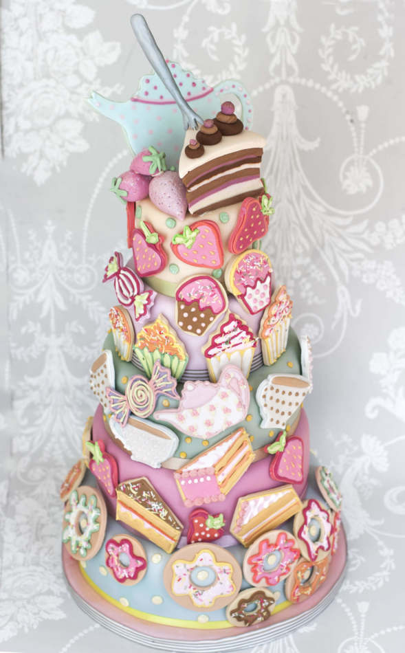 Personalised Birthday Cakes 18th Birthday Cakes Edinburgh / Glasgow