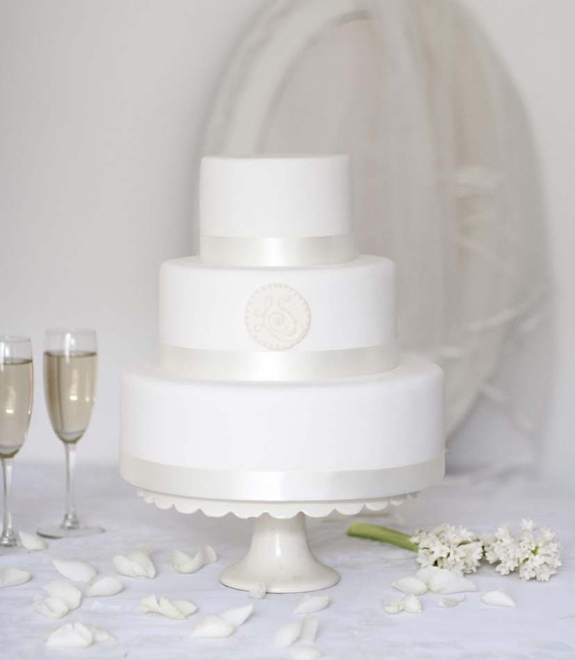 Plain Wedding Cakes Glasgow Plain Wedding Cakes Glasgow